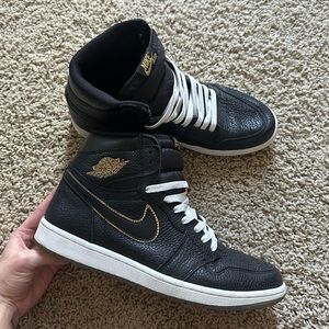 Men’s Nike sneakers